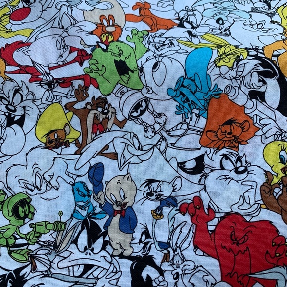 ANY 1 /$5 Stylish looney tunes face mask 🐰 - Picture 4 of 4